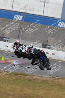 media/Nov-26-2022-Fastrack Riders (Sat) [[b001e85eef]]/Level 2/Session 3 Outside Turn 9/